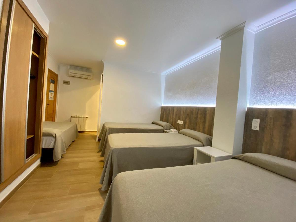 Hostal Pensimar Hotel El Altet Ngoại thất bức ảnh